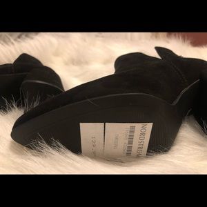 NWT Black suede Steve Madden ankle boots size 6